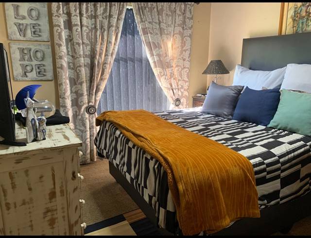 3 BEDROOM HOUSE FOR SALE IN VANDERBIJLPARK SE 6